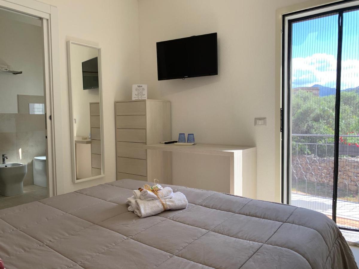 B&B Somiar San Teodoro  Esterno foto