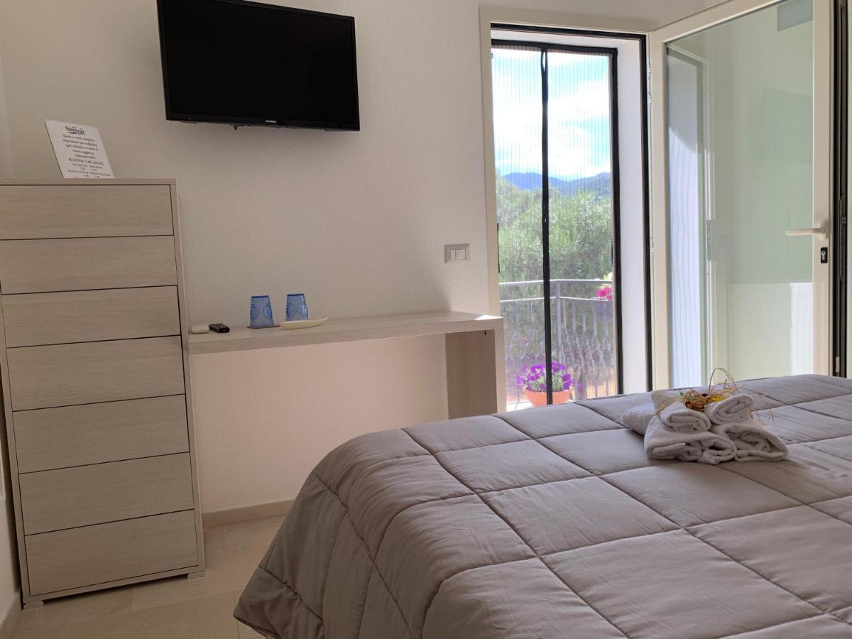 B&B Somiar San Teodoro  Esterno foto