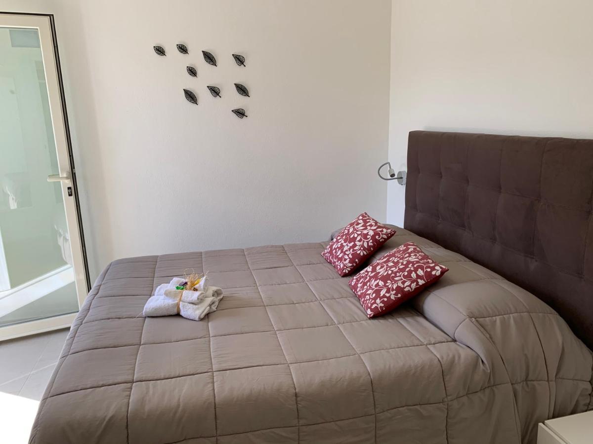 B&B Somiar San Teodoro  Esterno foto