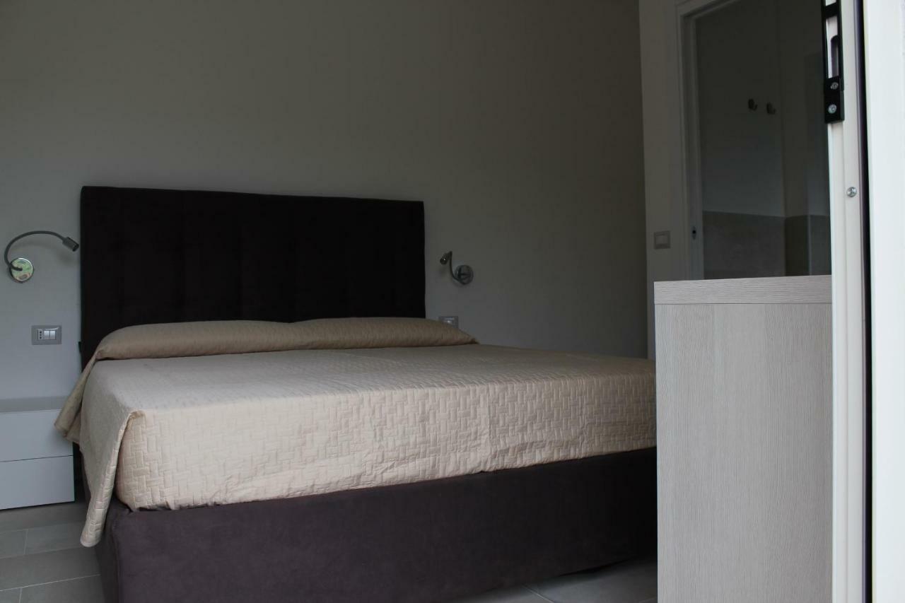 B&B Somiar San Teodoro  Esterno foto