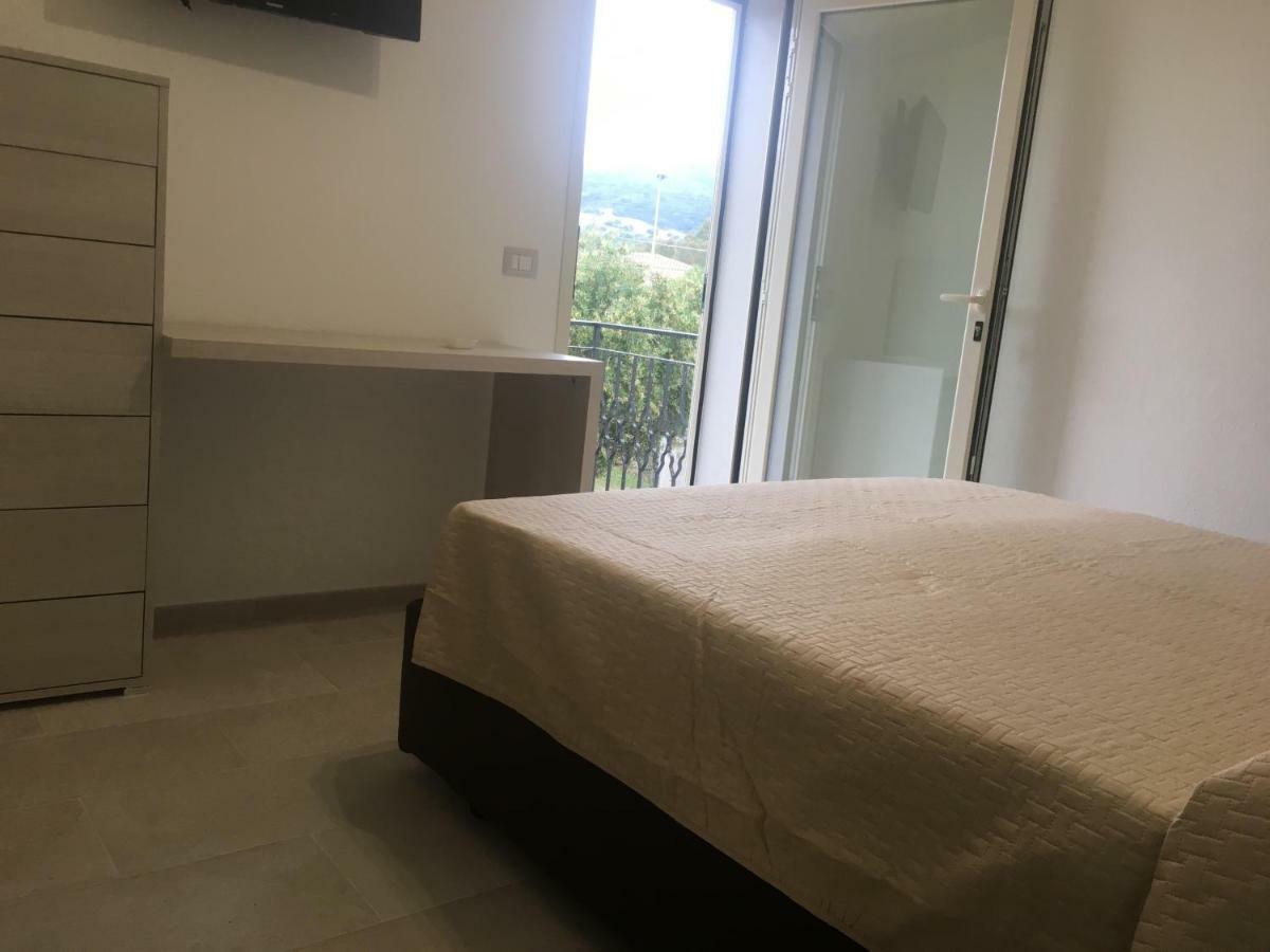 B&B Somiar San Teodoro  Esterno foto